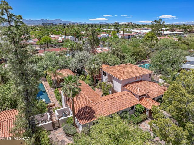95 N Camino Espanol, Tucson, AZ 85716