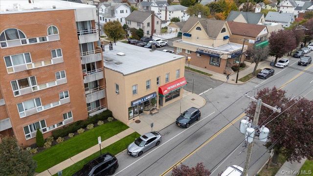 213-215 Mineola Boulevard, Mineola, NY 11501