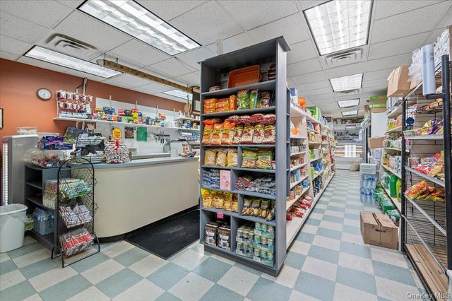 213-215 Mineola Boulevard, Mineola, NY 11501