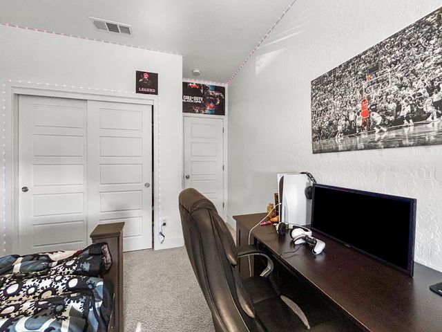 7008 W Whitman Avenue, Fresno, CA 93723