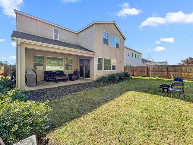 7008 W Whitman Avenue, Fresno, CA 93723