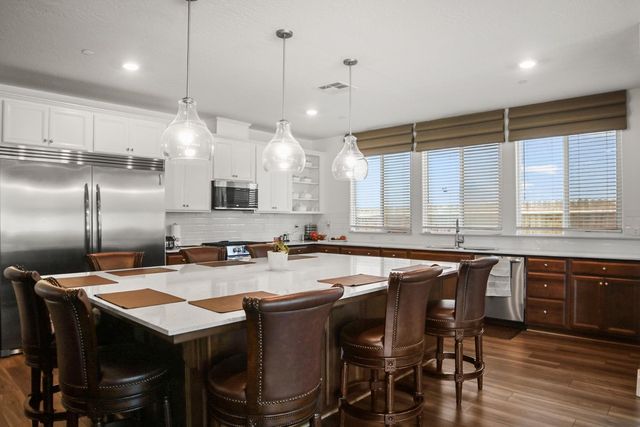 7008 W Whitman Avenue, Fresno, CA 93723