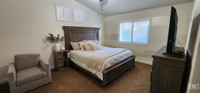 13627 Foyers Falls Drive, Bakersfield, CA 93314