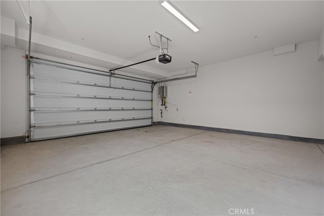 15909 Blue Copper Way, Fontana, CA 92336