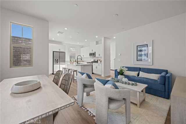 15909 Blue Copper Way, Fontana, CA 92336