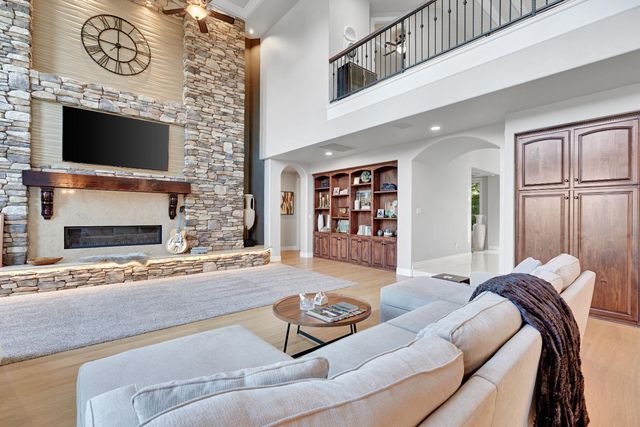 21998 Brighton Crest Drive, Friant, CA 93626