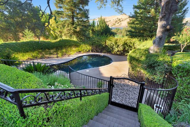 21998 Brighton Crest Drive, Friant, CA 93626