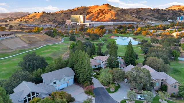 21998 Brighton Crest Drive, Friant, CA 93626