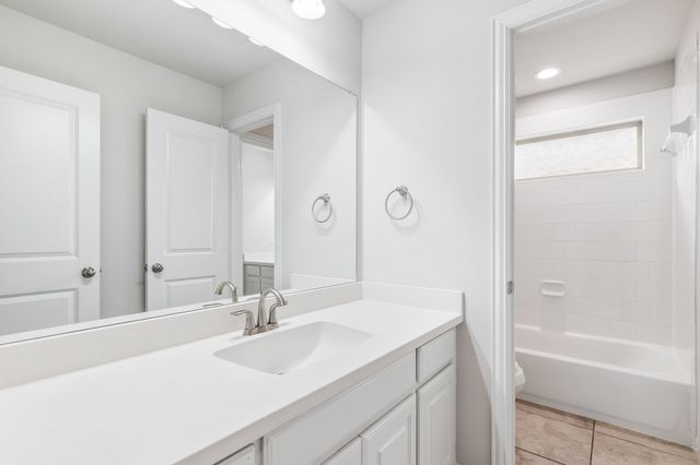 5101 Del Molin Avenue, Lewisville, TX 75056