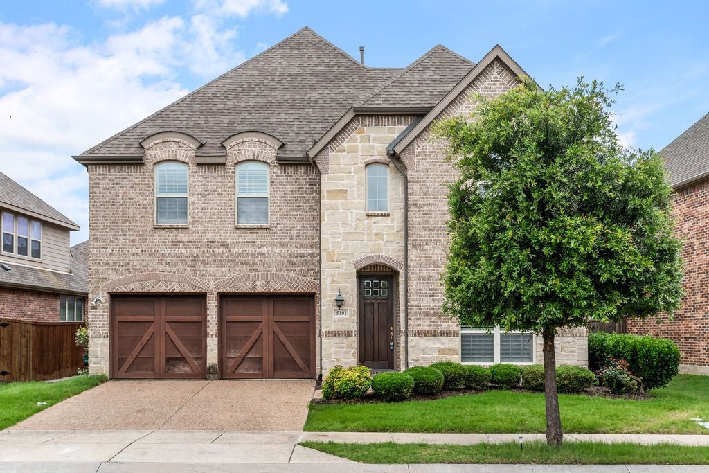 5101 Del Molin Avenue, Lewisville, TX 75056