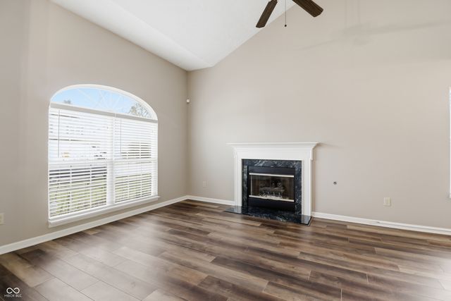 9697 Bradford Knoll Drive, Fishers, IN 46037