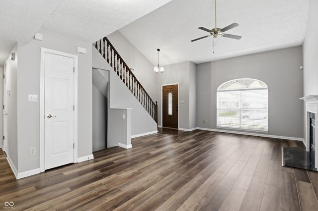 9697 Bradford Knoll Drive, Fishers, IN 46037