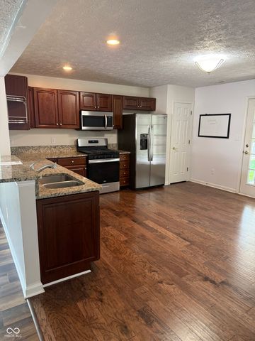 9697 Bradford Knoll Drive, Fishers, IN 46037