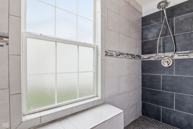 9697 Bradford Knoll Drive, Fishers, IN 46037