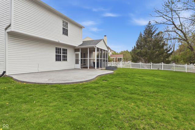 9697 Bradford Knoll Drive, Fishers, IN 46037