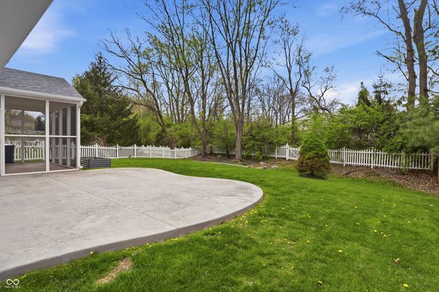 9697 Bradford Knoll Drive, Fishers, IN 46037