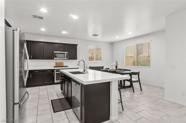 3038 Scenic Rhyme Avenue, Henderson, NV 89044