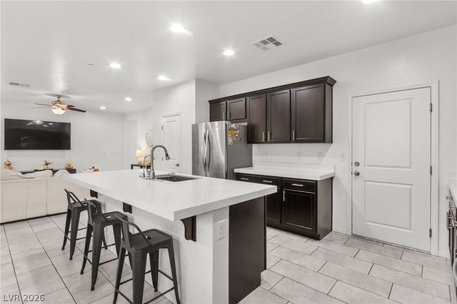 3038 Scenic Rhyme Avenue, Henderson, NV 89044