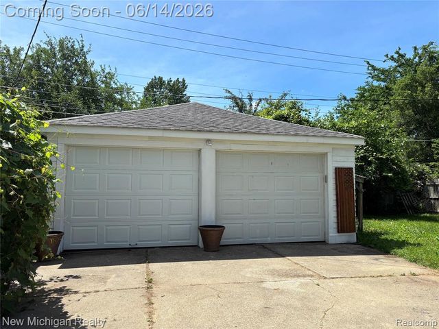 9919 Merriman Road, Livonia, MI 48150