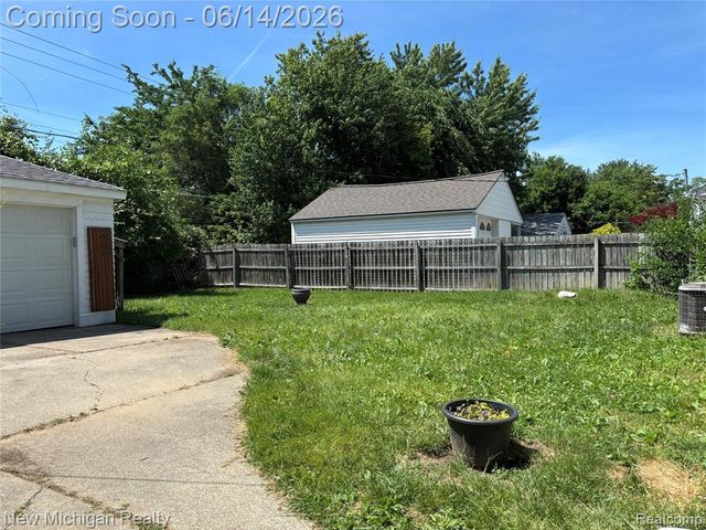 9919 Merriman Road, Livonia, MI 48150