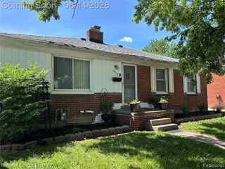 9919 Merriman Road, Livonia, MI 48150