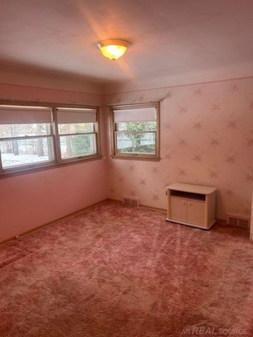 23382 Masch Avenue, Warren, MI 48091