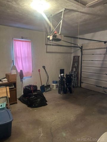 23382 Masch Avenue, Warren, MI 48091