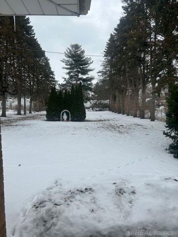 23382 Masch Avenue, Warren, MI 48091