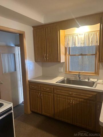 23382 Masch Avenue, Warren, MI 48091