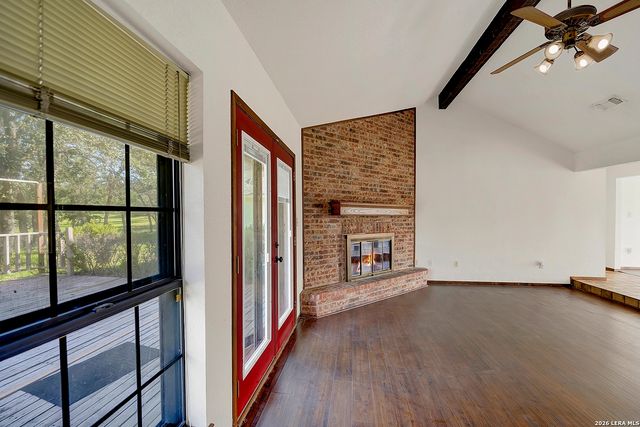 110 Post Oak, Floresville, TX 78114