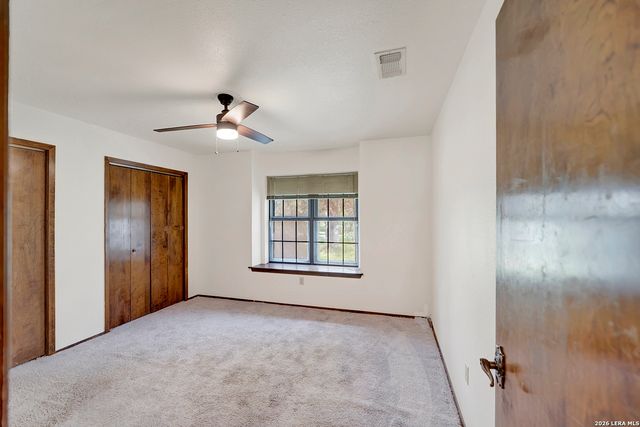 110 Post Oak, Floresville, TX 78114