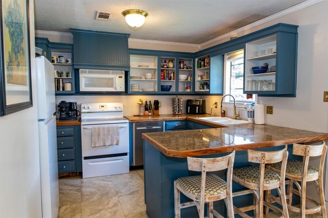 5711 Woodridge Lane, Sherwood, AR 72120