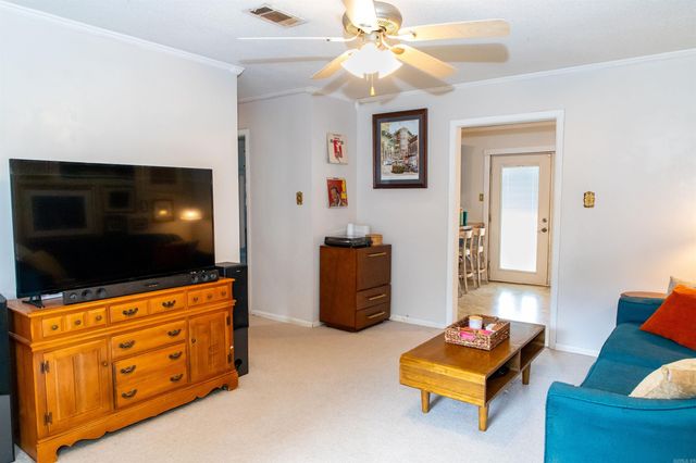 5711 Woodridge Lane, Sherwood, AR 72120