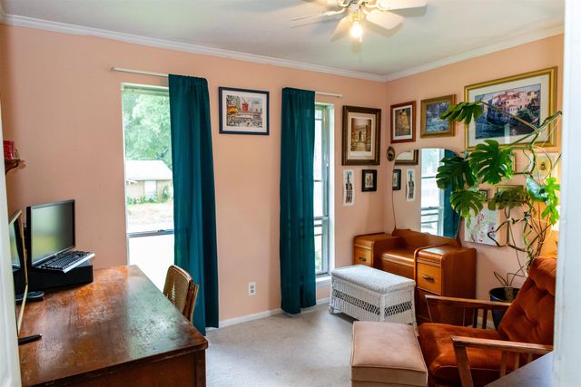 5711 Woodridge Lane, Sherwood, AR 72120