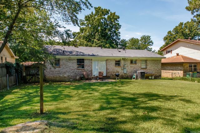 5711 Woodridge Lane, Sherwood, AR 72120