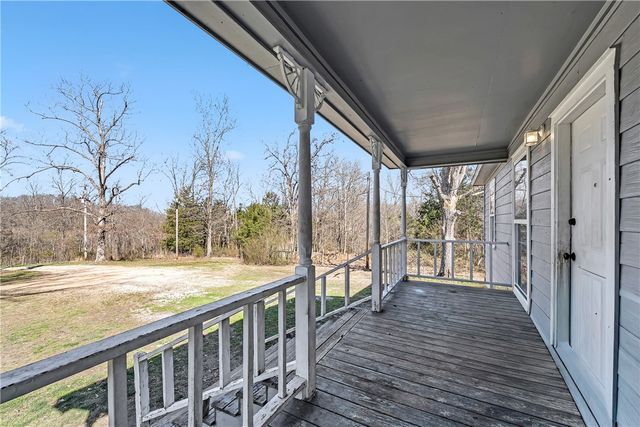 12476 Fire Run Road, Garfield, AR 72732