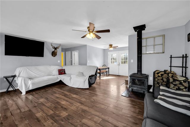 12476 Fire Run Road, Garfield, AR 72732