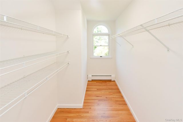 6 S Post Lane, Airmont, NY 10952
