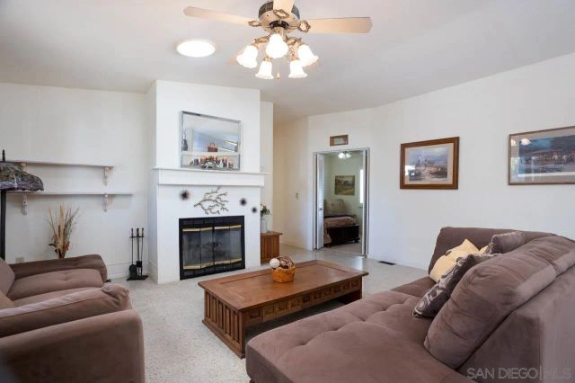 11851 Riverside Dr spc 285 SPC 285, Lakeside, CA 92040