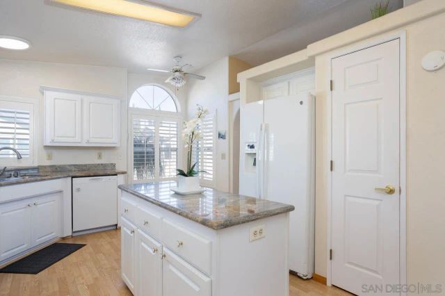 11851 Riverside Dr spc 285 SPC 285, Lakeside, CA 92040