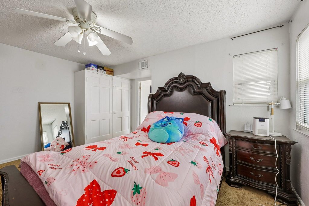 3312 Meadow Oaks Drive, Haltom City, TX 76117 — photo 4