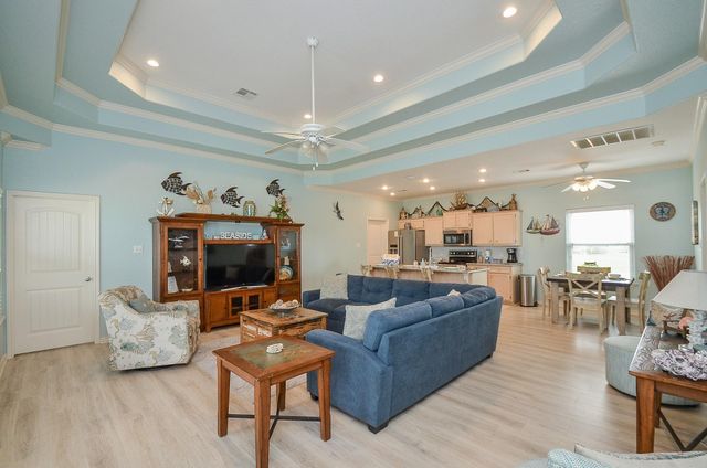 3346 Pirates Cove, Crystal Beach, TX 77650