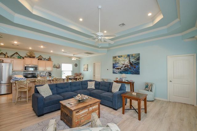 3346 Pirates Cove, Crystal Beach, TX 77650