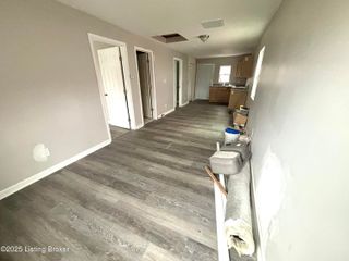 4003 Grand Ave, Louisville, KY 40211