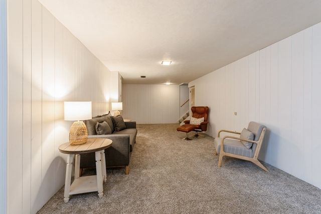 1225 3rd Street W, Milan, IL 61264