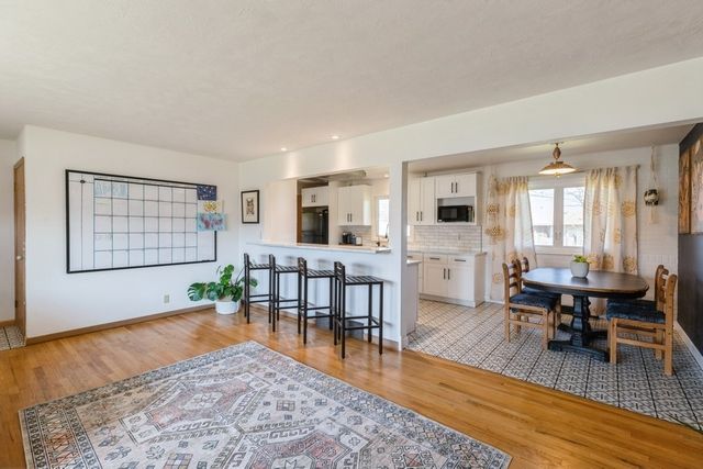 1225 3rd Street W, Milan, IL 61264