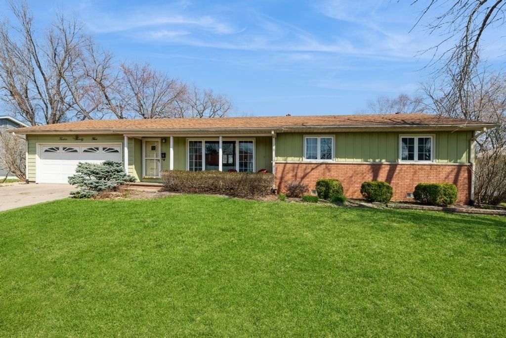 1225 3rd Street W, Milan, IL 61264