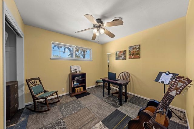 825 Golf St, Kerrville, TX 78028