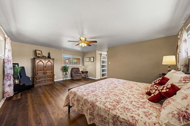 825 Golf St, Kerrville, TX 78028