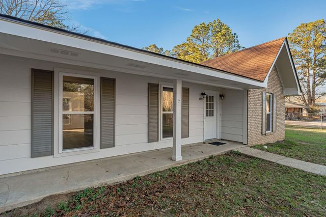 1013 Parker Rd., Hattiesburg, MS 39402